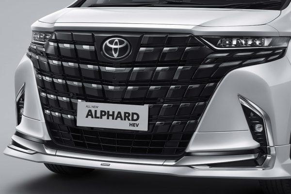 New Alphard XE HEV